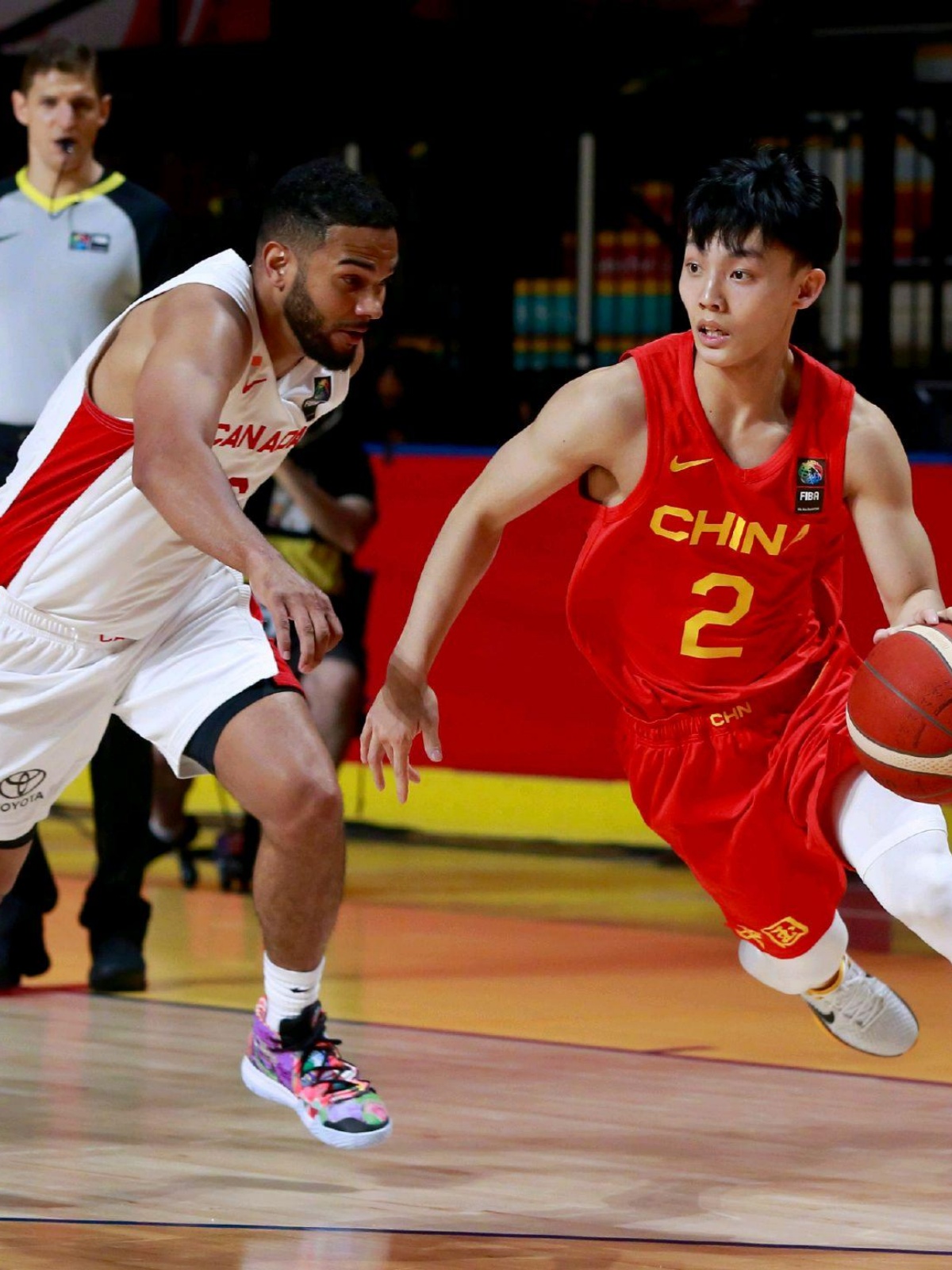 集结日广东宏远备战足总杯；回应争议细节曝光；赛场秩序良好；球探报告显示潜力的简单介绍